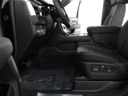 New 2026 GMC Yukon Denali w/ Denali Reserve Package image 21
