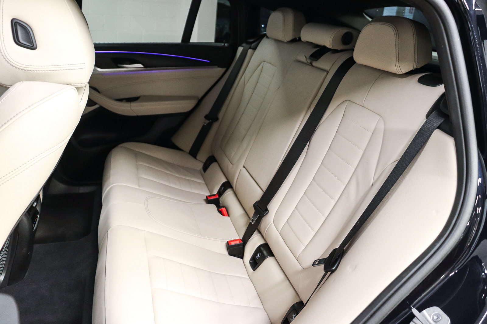 Certified 2024 BMW X4 M40i w/ Premium Package AWD/4WD image 18