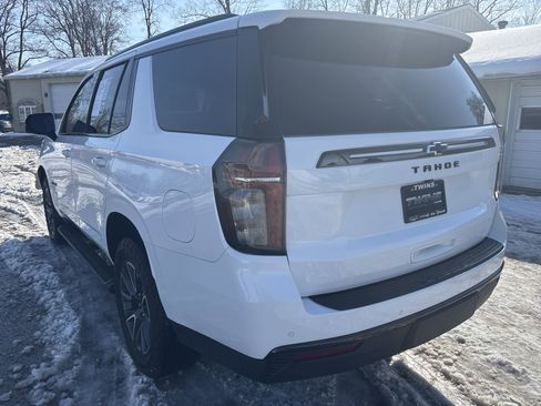 Used 2021 Chevrolet Tahoe Z71 w/ Z71 Signature Package image 9