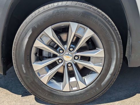 Used 2025 Chevrolet Equinox LT w/ Safety and Technology Package FWD image 31