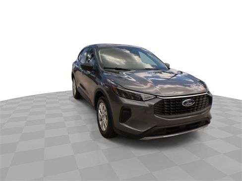 Used 2025 Ford Escape Active w/ Tech Pack #1 image 3