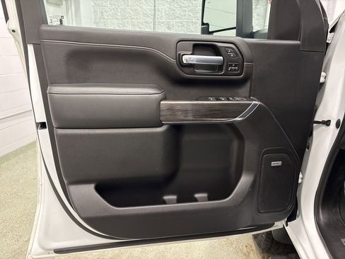 Used 2020 Chevrolet Silverado 3500 LTZ w/ LTZ Plus Package image 14