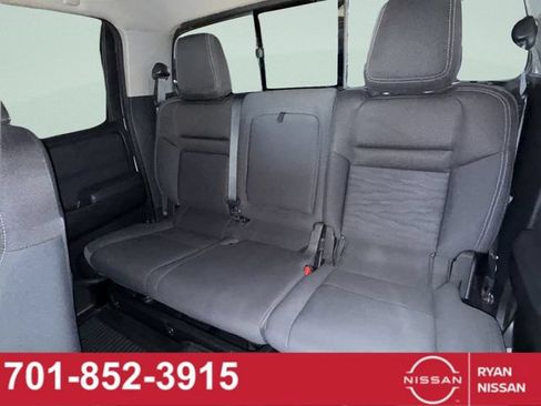 Certified 2022 Nissan Frontier SV AWD/4WD image 35
