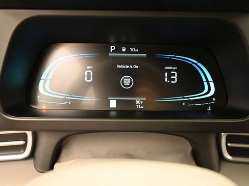 New 2026 Hyundai Elantra Sport FWD image 17