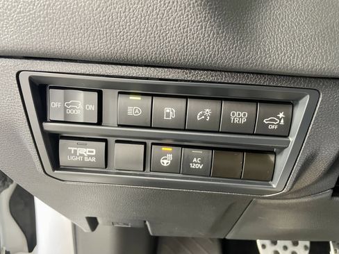 Used 2025 Toyota Sequoia TRD Pro AWD/4WD image 26