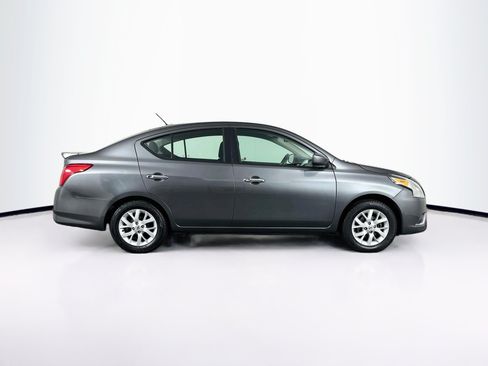Used 2019 Nissan Versa SV w/ SV Special Edition Package FWD image 10