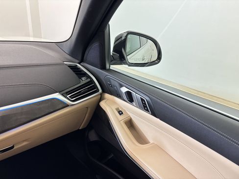 Used 2022 BMW X5 xDrive45e w/ Luxury Seating Package image 29