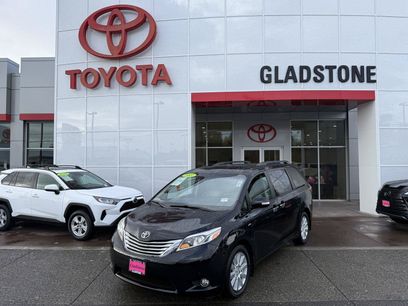 Used 2017 Toyota Sienna Limited Premium