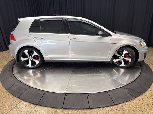 Used 2016 Volkswagen GTI SE w/ Lighting Package (SEL) FWD image 7