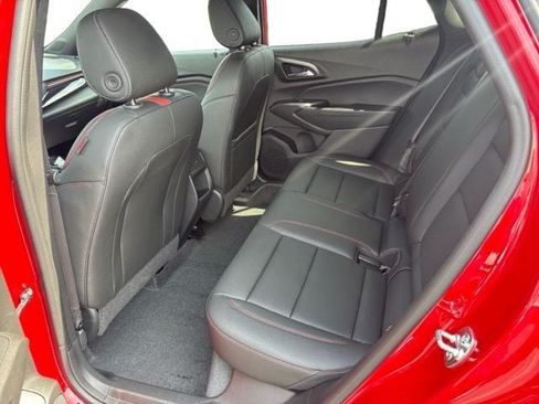 Used 2026 Chevrolet Trax RS FWD image 12