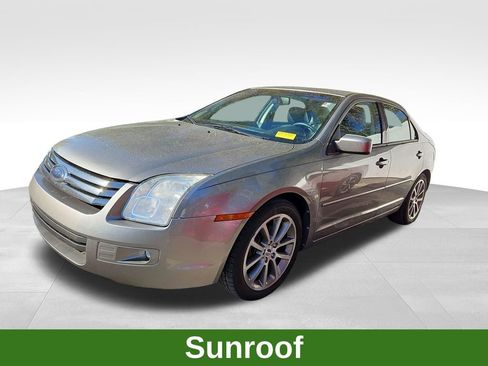 Used 2009 Ford Fusion SE image 3
