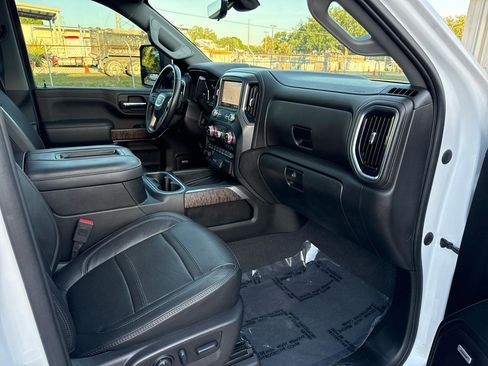 Used 2022 GMC Sierra 2500 Denali w/ Denali Ultimate Package image 50