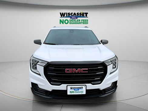 Used 2023 GMC Terrain SLE w/ Driver Convenience Package AWD/4WD image 10