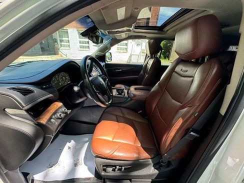 Used 2015 Cadillac Escalade Premium AWD/4WD image 13