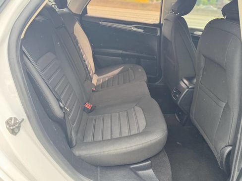 Used 2019 Ford Fusion SE AWD/4WD image 11