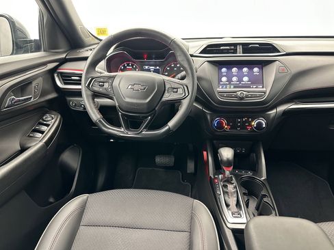 Certified 2023 Chevrolet TrailBlazer RS FWD image 25
