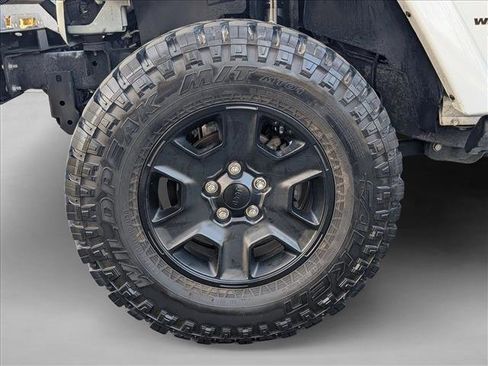 Used 2018 Jeep Wrangler Unlimited Sahara w/ Trailer Tow Group image 21