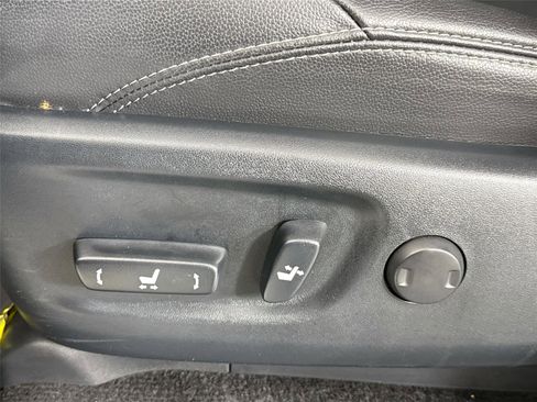 Certified 2024 Toyota 4Runner Limited AWD/4WD image 32