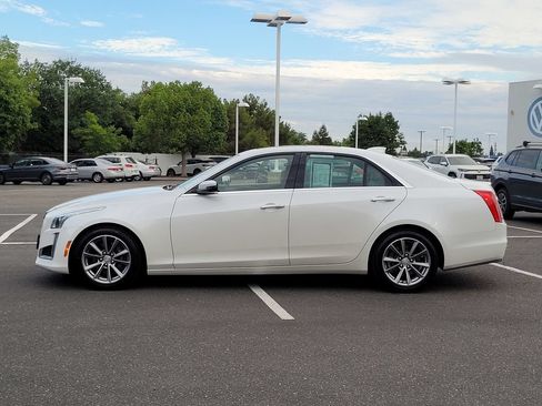 Used 2018 Cadillac CTS Luxury RWD image 9