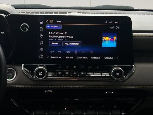 Used 2024 Chevrolet Colorado ZR2 w/ Technology Package AWD/4WD image 15