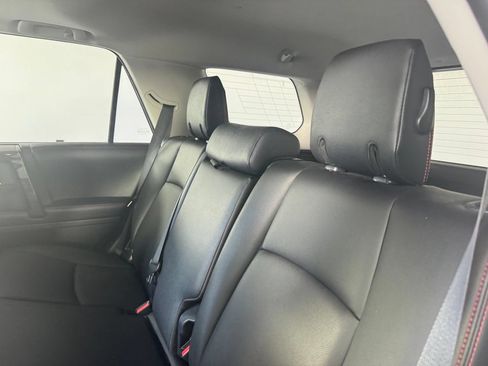 Used 2019 Toyota 4Runner TRD Off-Road Premium AWD/4WD image 11
