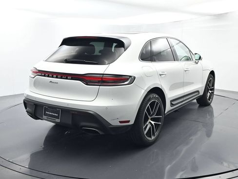 Certified 2025 Porsche Macan AWD/4WD image 14