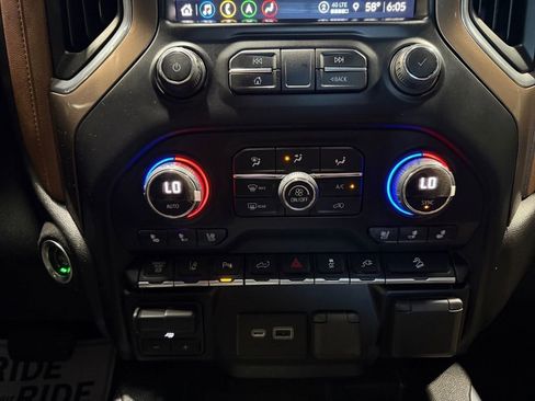 Used 2023 Chevrolet Silverado 2500 High Country w/ Z71 Off-Road Package image 30