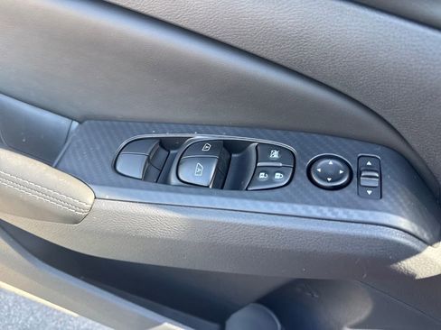 New 2026 Nissan Altima 2.5 SV FWD image 12