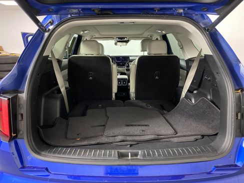 Used 2022 Kia Sorento EX w/ Panoramic Sunroof Package image 28