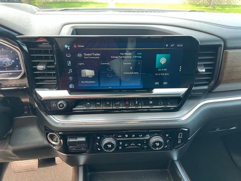 Used 2023 Chevrolet Silverado 1500 High Country w/ Technology Package image 38