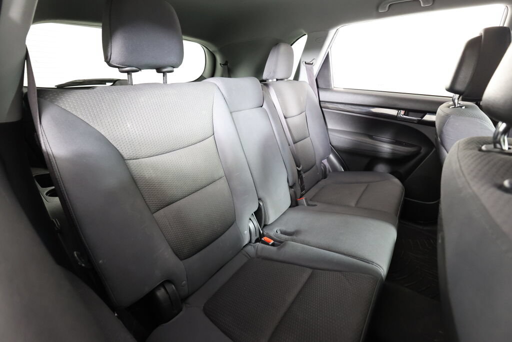 Used 2011 Kia Sorento LX w/ Convenience Pkg AWD/4WD image 21