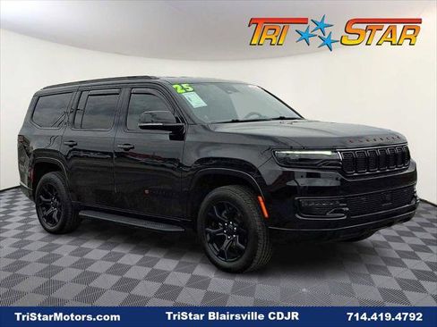 Certified 2025 Jeep Wagoneer Series II image 1