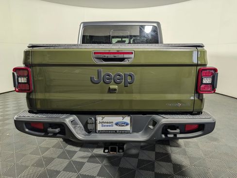 Used 2021 Jeep Gladiator Sport image 6
