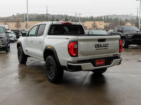 New 2026 GMC Canyon Elevation w/ Convenience Package image 5