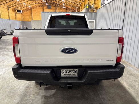 Used 2019 Ford F250 XL w/ Power Equipment Group AWD/4WD image 8
