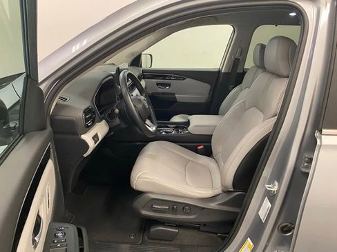 Certified 2024 Honda Pilot EX-L image 8