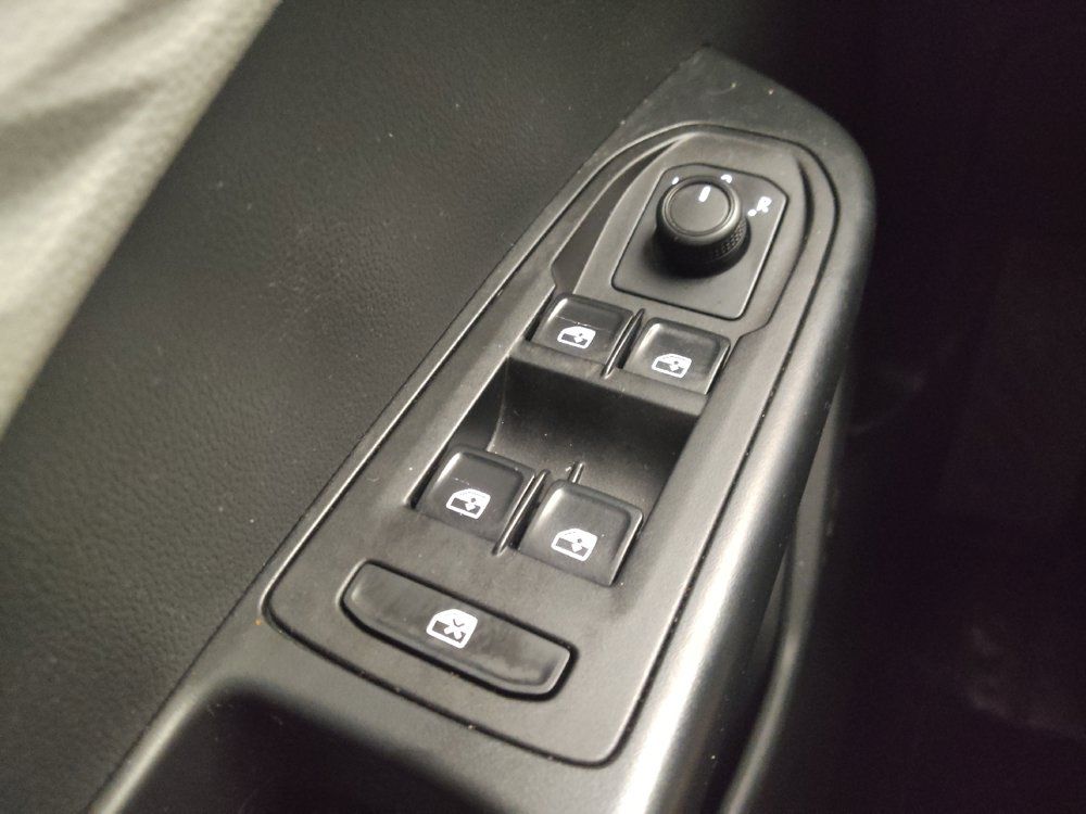 Used 2022 Volkswagen Taos S FWD image 27
