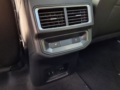 New 2026 Volkswagen Atlas Cross Sport SEL Premium R-Line image 7