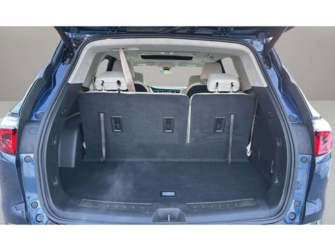 Used 2023 Buick Enclave Essence w/ Experience Buick Package image 9