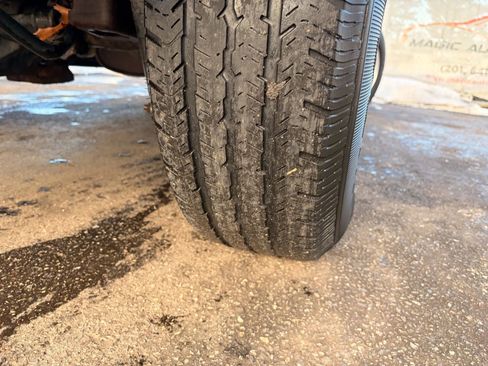 Used 2012 Jeep Liberty Sport w/ Driver Convenience Group AWD/4WD image 84