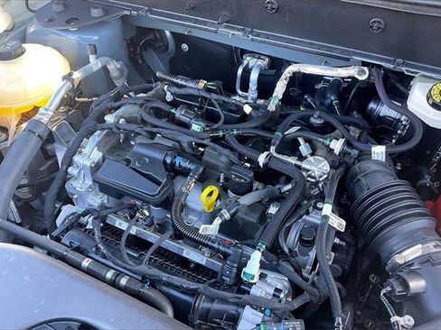 Certified 2024 Ford Bronco Sport Outer Banks w/ Tech Package image 33