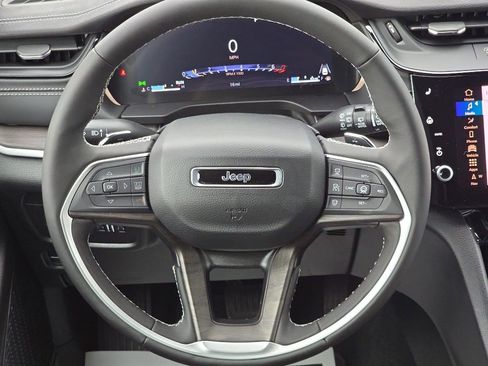 New 2026 Jeep Grand Cherokee L 4WD image 24