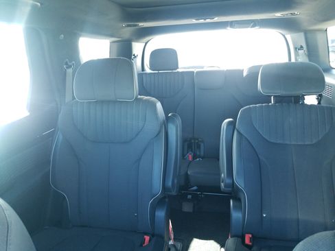 Used 2025 Hyundai Palisade Calligraphy image 19