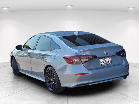 Used 2025 Honda Civic Sport image 3