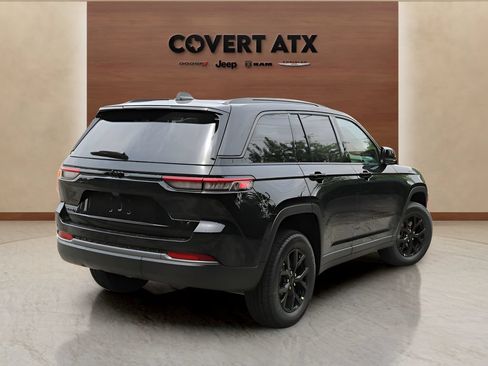 New 2026 Jeep Grand Cherokee 4WD image 5