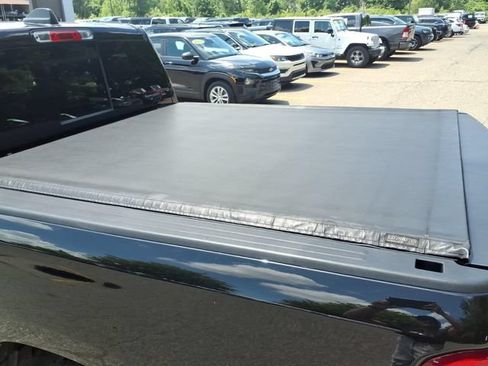 Used 2019 RAM 1500 Big Horn AWD/4WD image 11