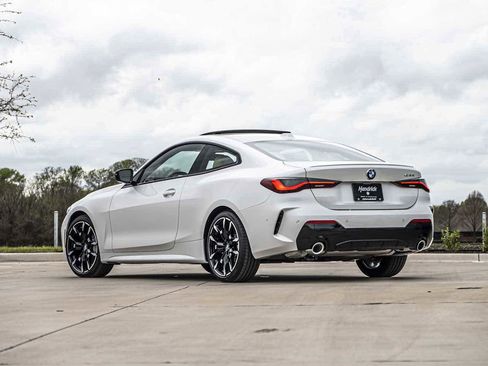 Used 2025 BMW 430i Coupe w/ M Sport Package image 2