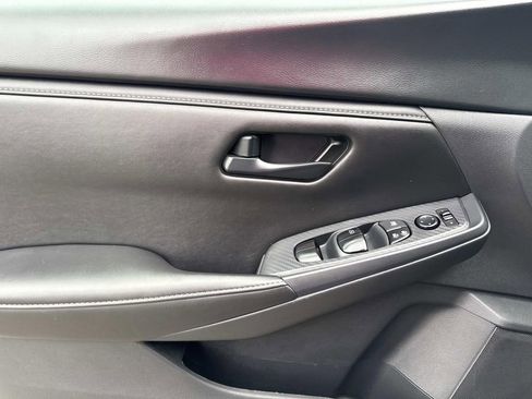 Certified 2024 Nissan Sentra S image 17