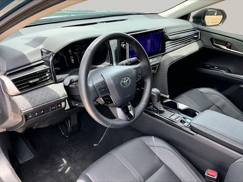 Used 2026 Toyota Camry XLE FWD image 18