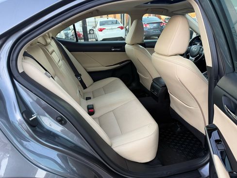 Used 2016 Lexus IS 200t image 21